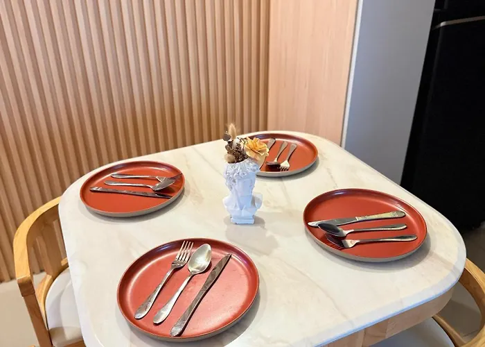 Spacious 2br Near Sm Novaliches 3 Beds With Wifi *
