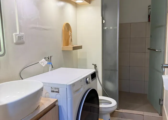 Spacious 2br Near Sm Novaliches 3 Beds With Wifi Bed & Breakfast Manila